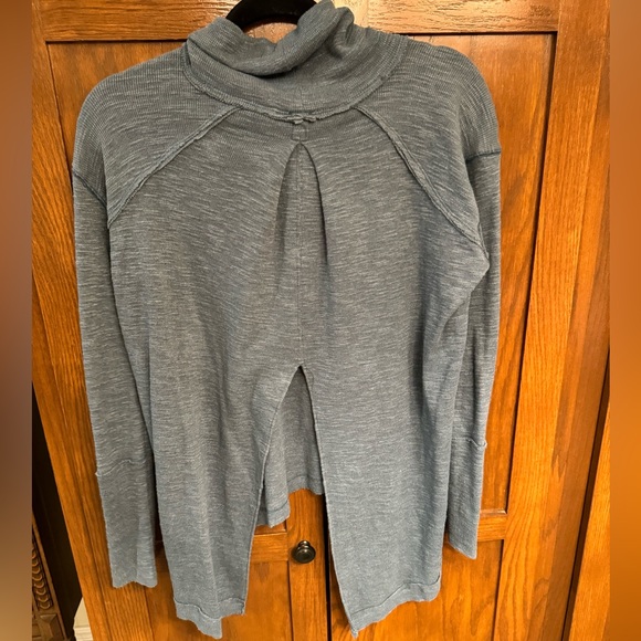 We the free turtleneck small EUC - Picture 3 of 5
